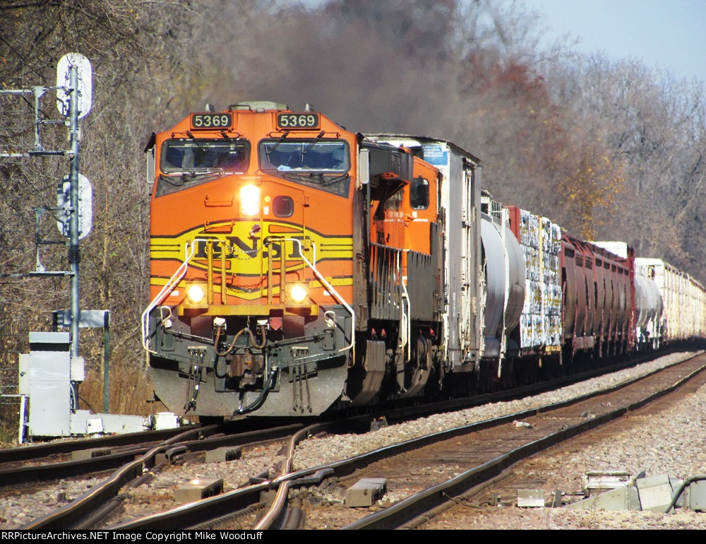 BNSF 5369